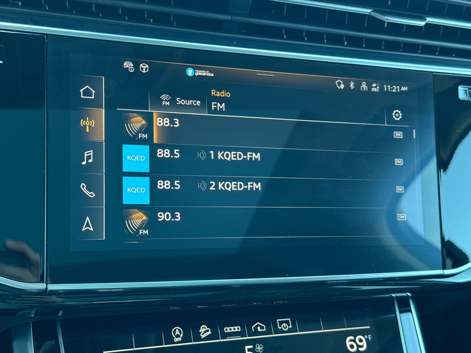 2023 Audi Q7 45 Premium Plus — full photo 18 of 29