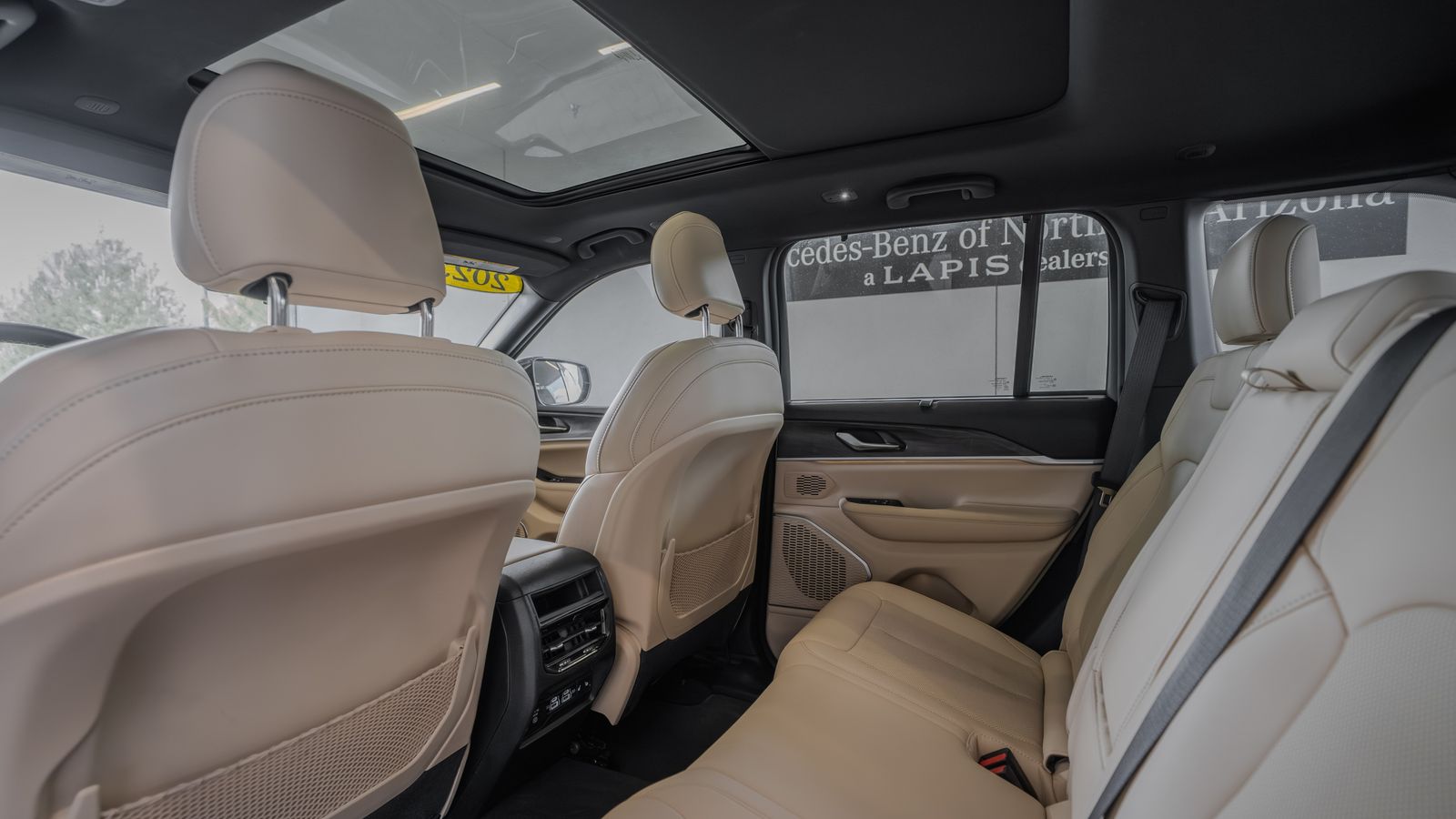 2023 Jeep Grand Cherokee 4xe — full photo 25 of 34