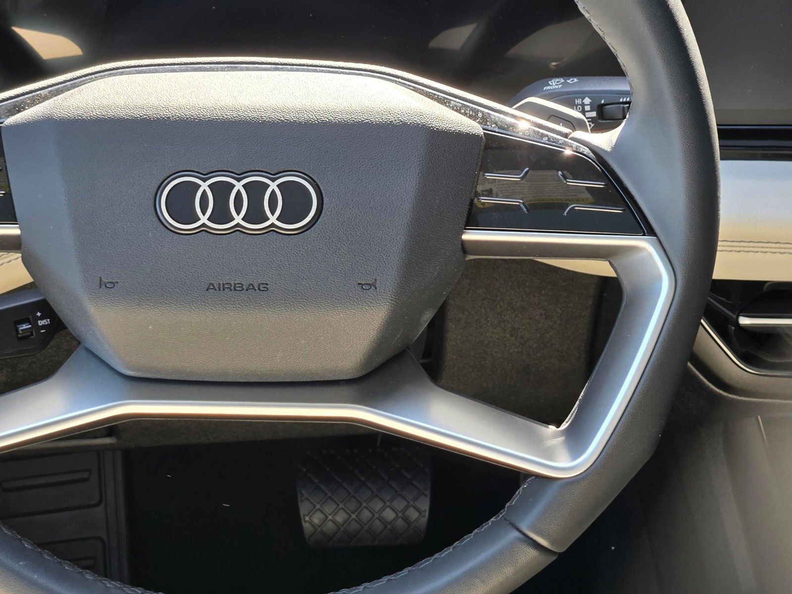 2025 Audi A6 Sportback e-tron Prestige — foto completa 16 de 45
