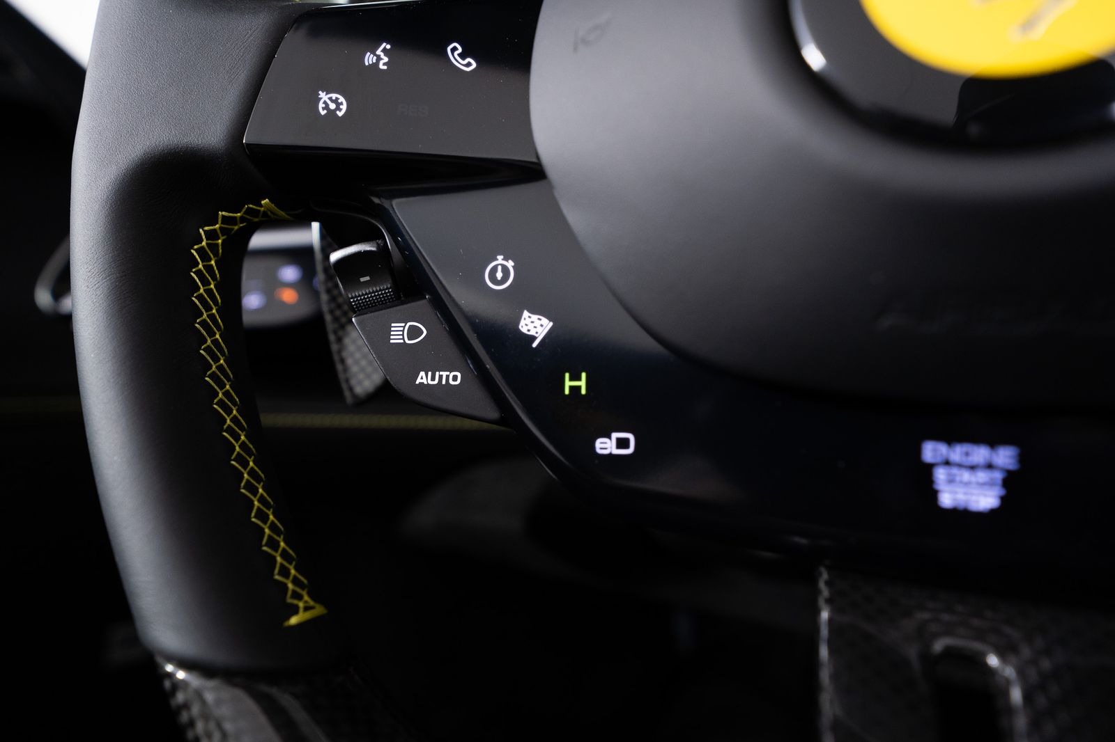 2023 Ferrari SF90 Spider — full photo 42 of 52
