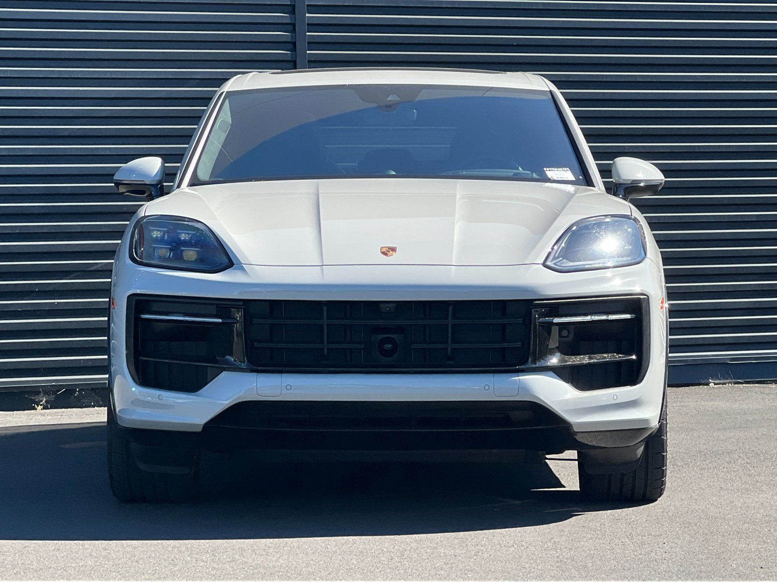 2026 Porsche Cayenne GTS — full photo 11 of 29