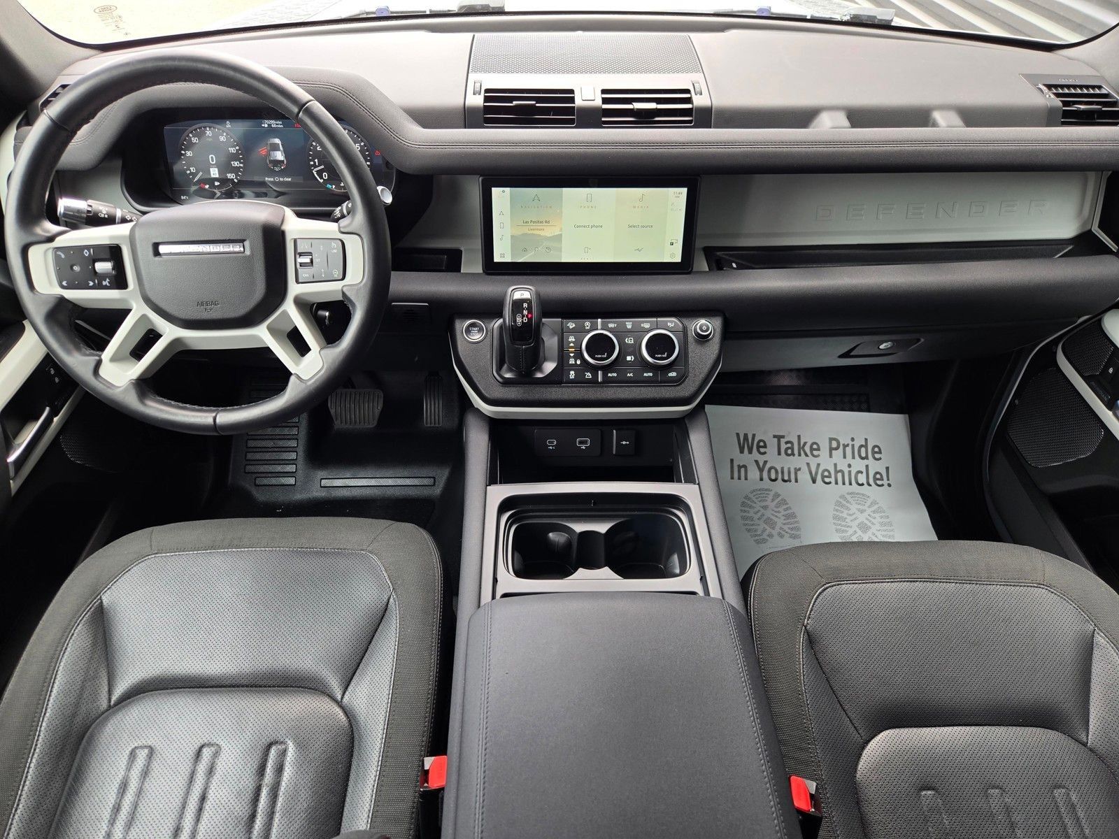 2020 Land Rover Defender 110 SE — full photo 12 of 45