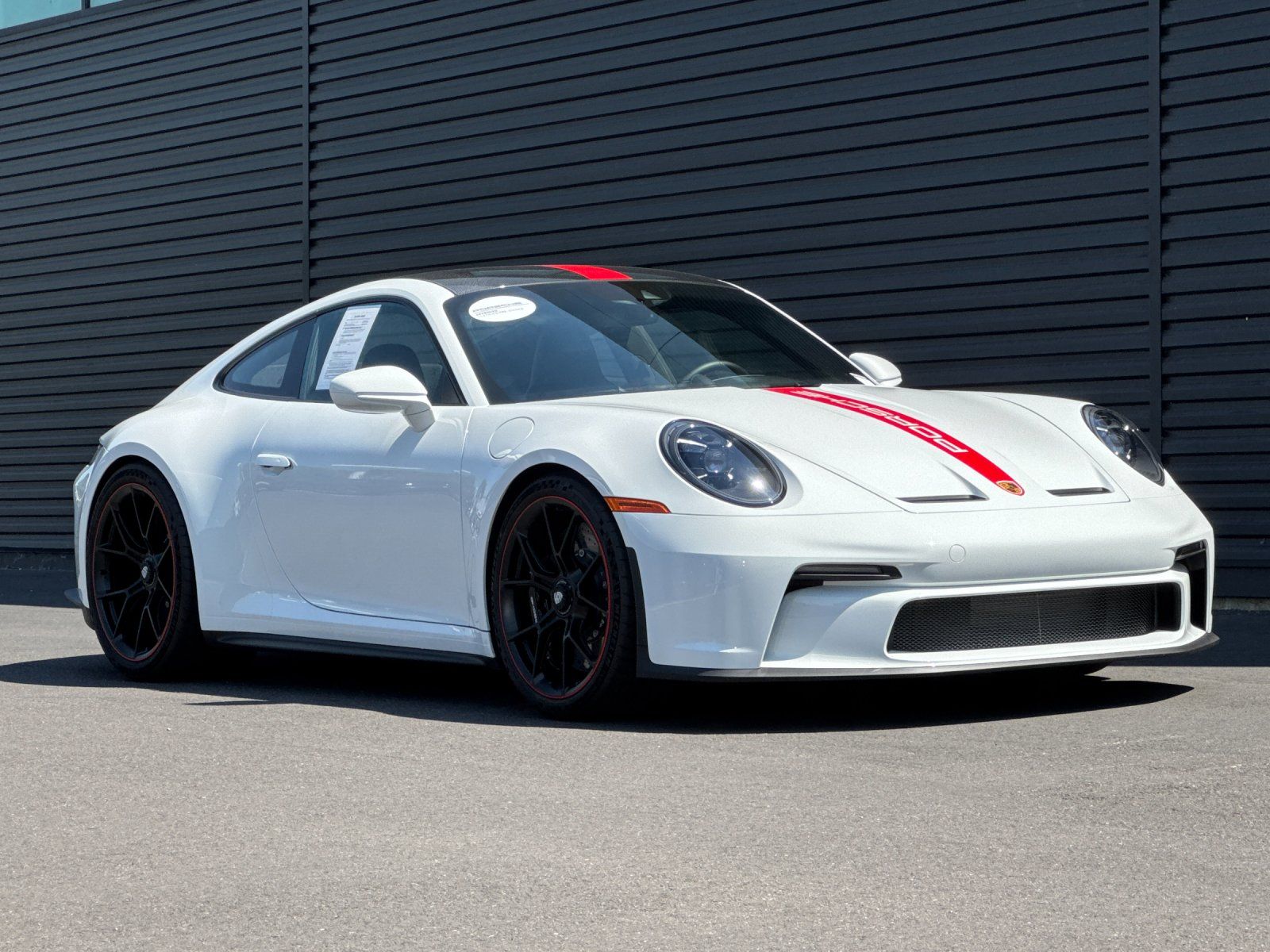 2022 Porsche 911 GT3 — full photo 10 of 28