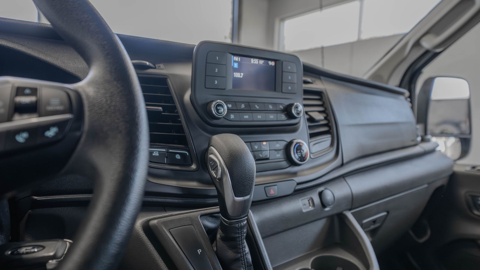 2025 Ford Transit-250 Base — full photo 30 of 31