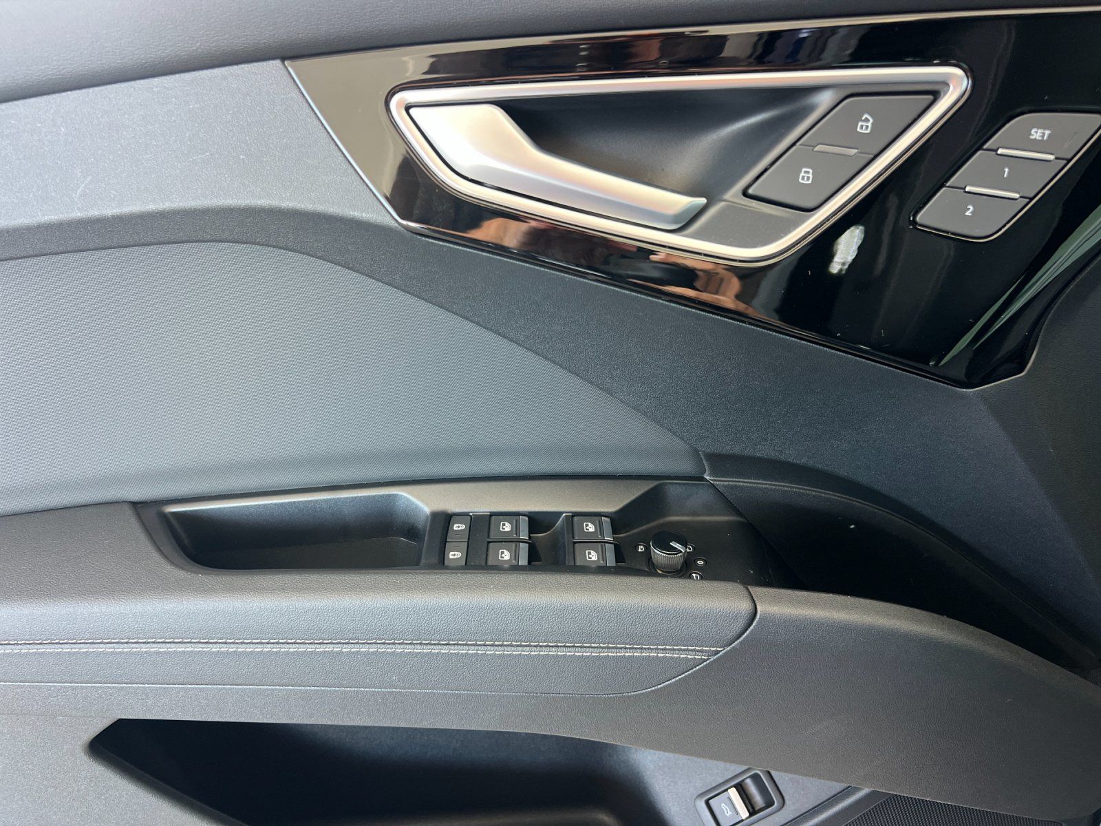 2023 Audi Q4 e-tron Premium Plus — full photo 11 of 29