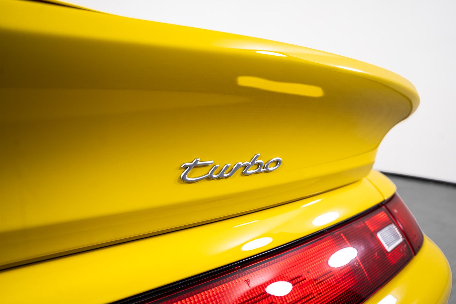 1996 Porsche 911 — full photo 17 of 45