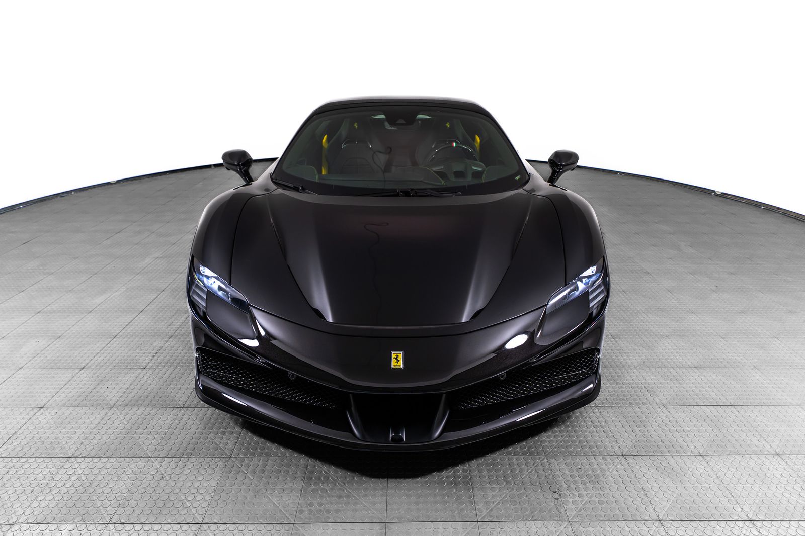 2023 Ferrari SF90 Spider — full photo 46 of 52
