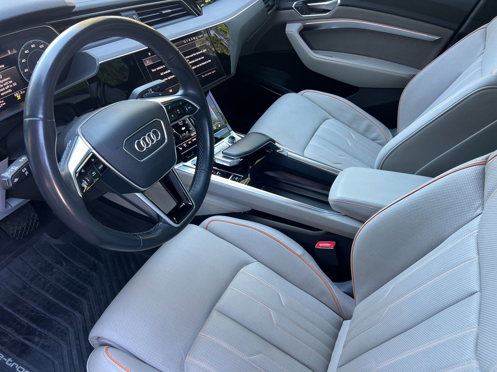 2024 Audi Q8 Sportback e-tron Prestige — full photo 9 of 28