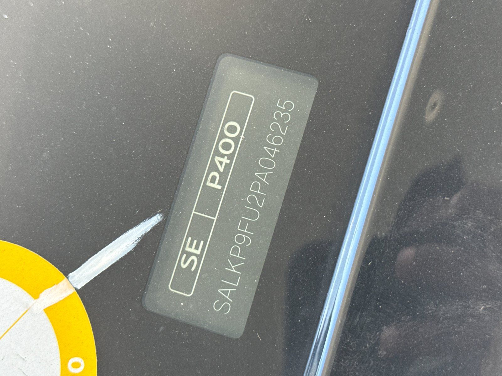 2023 Land Rover Range Rover SE — foto completa 3 de 3