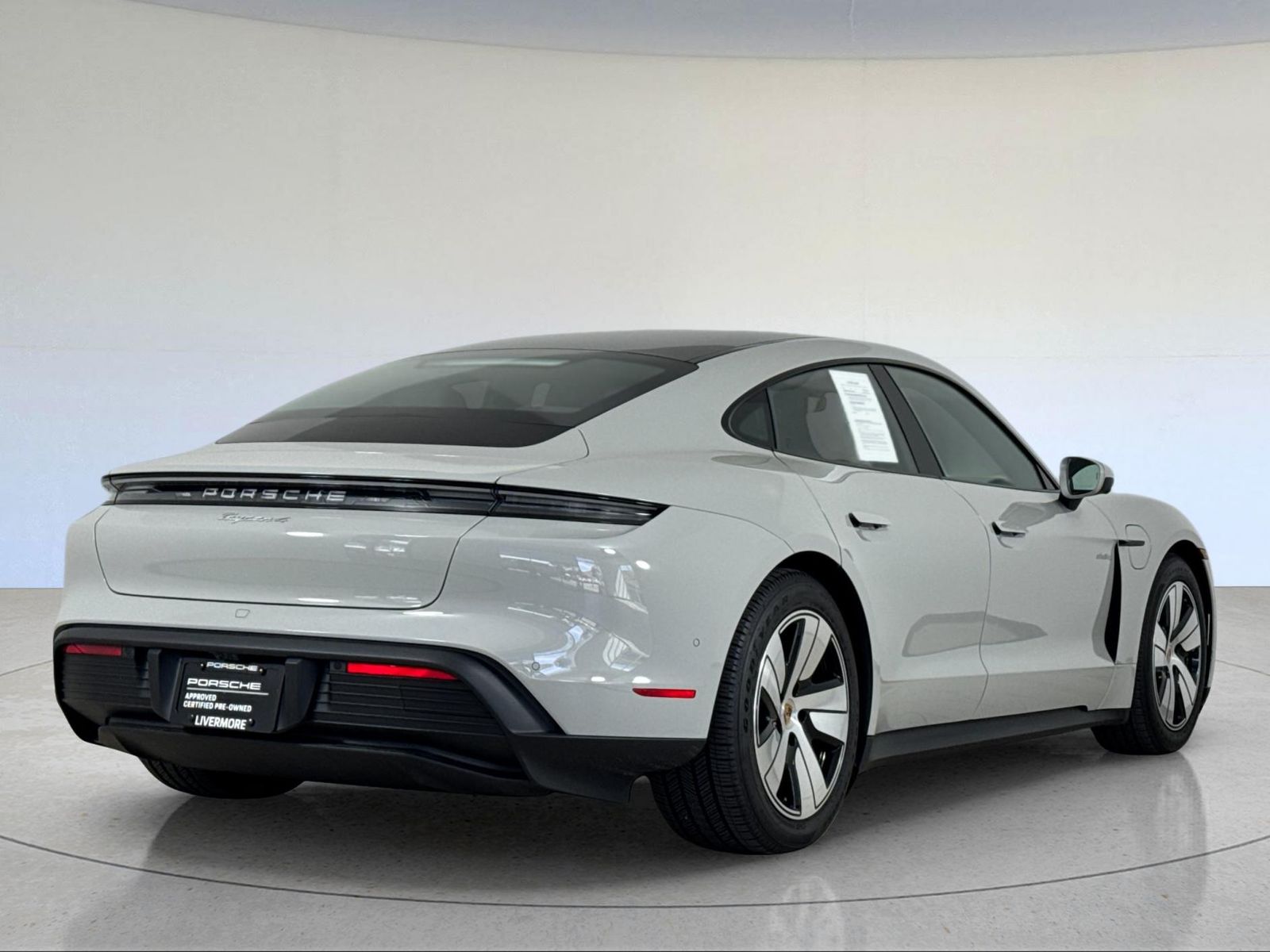 2026 Porsche Taycan Base — full photo 8 of 29