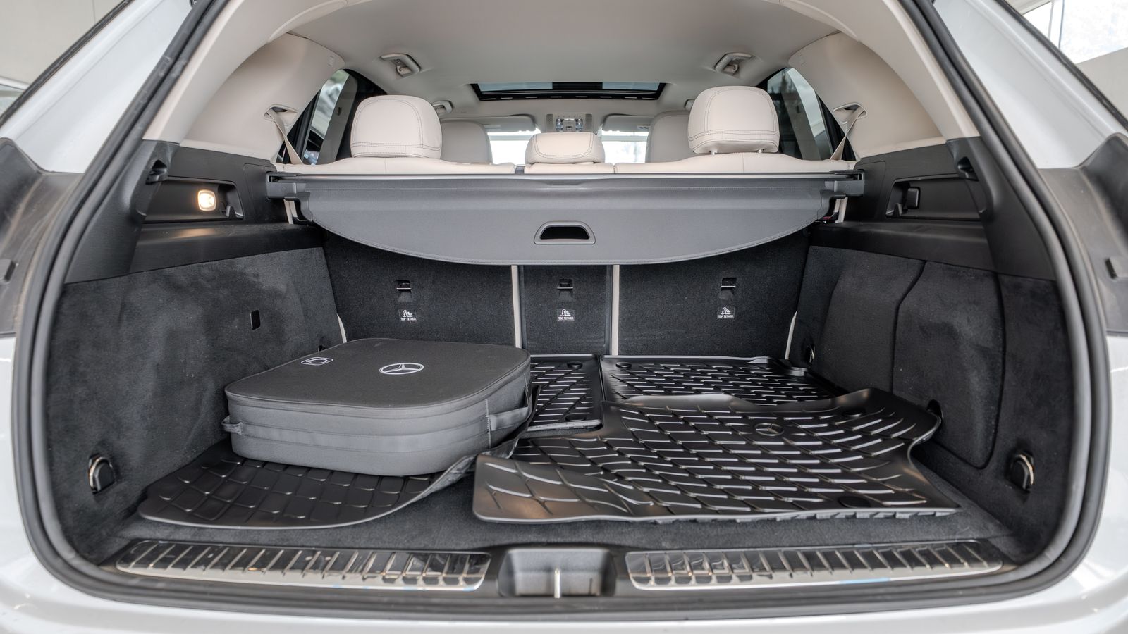 2025 Mercedes-Benz GLE GLE 450e — full photo 33 of 34
