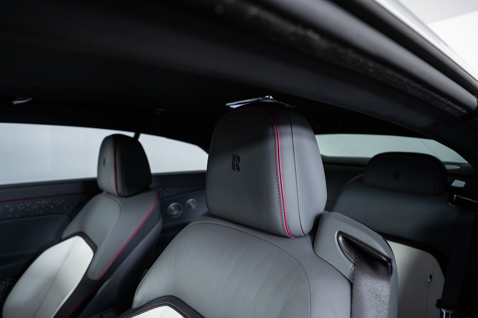 2024 Rolls-Royce Spectre — full photo 24 of 54