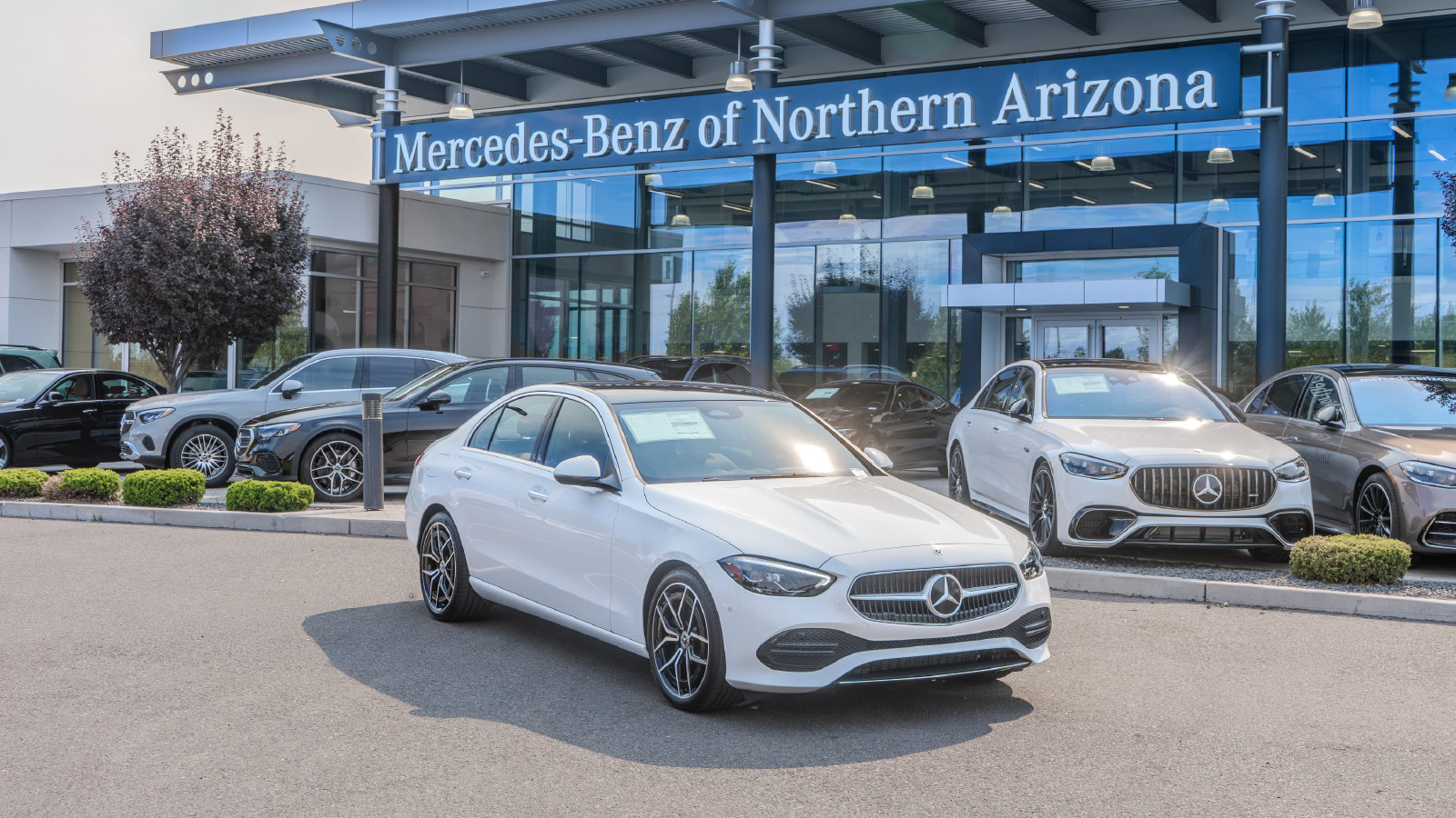 2026 Mercedes-Benz C-Class C 300 — foto 1 de 36