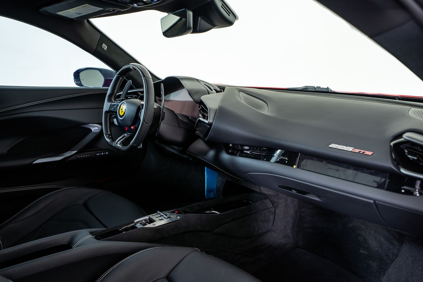 2025 Ferrari 296 GTB — foto completa 46 de 51