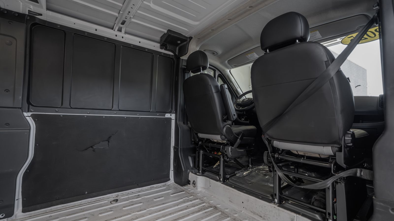 2025 Ram ProMaster 2500 Base — full photo 27 of 33