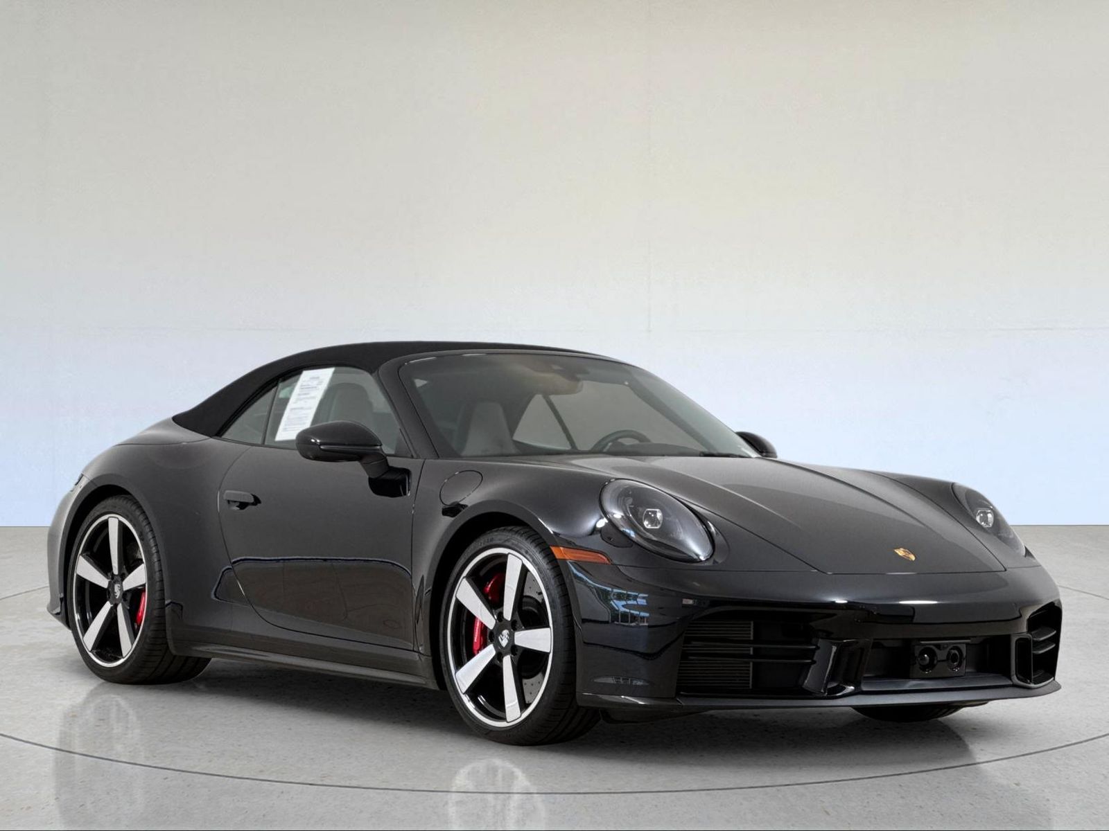 2025 Porsche 911 Carrera S — full photo 12 of 29