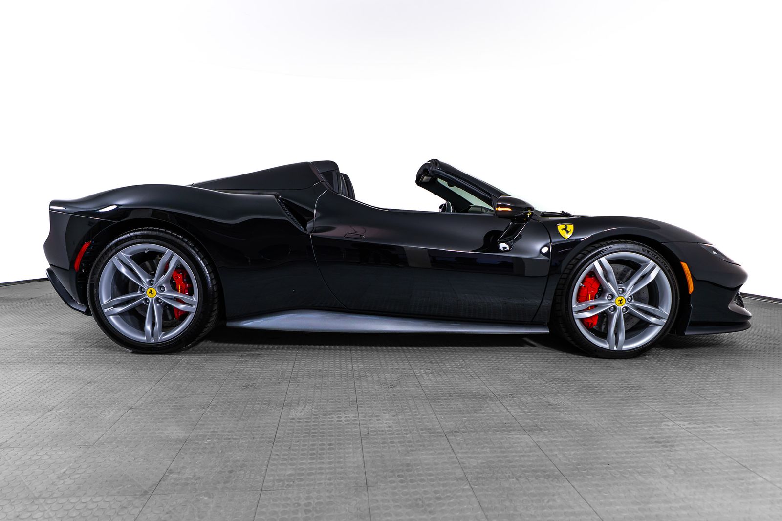 2024 Ferrari 296 GTS — full photo 6 of 45