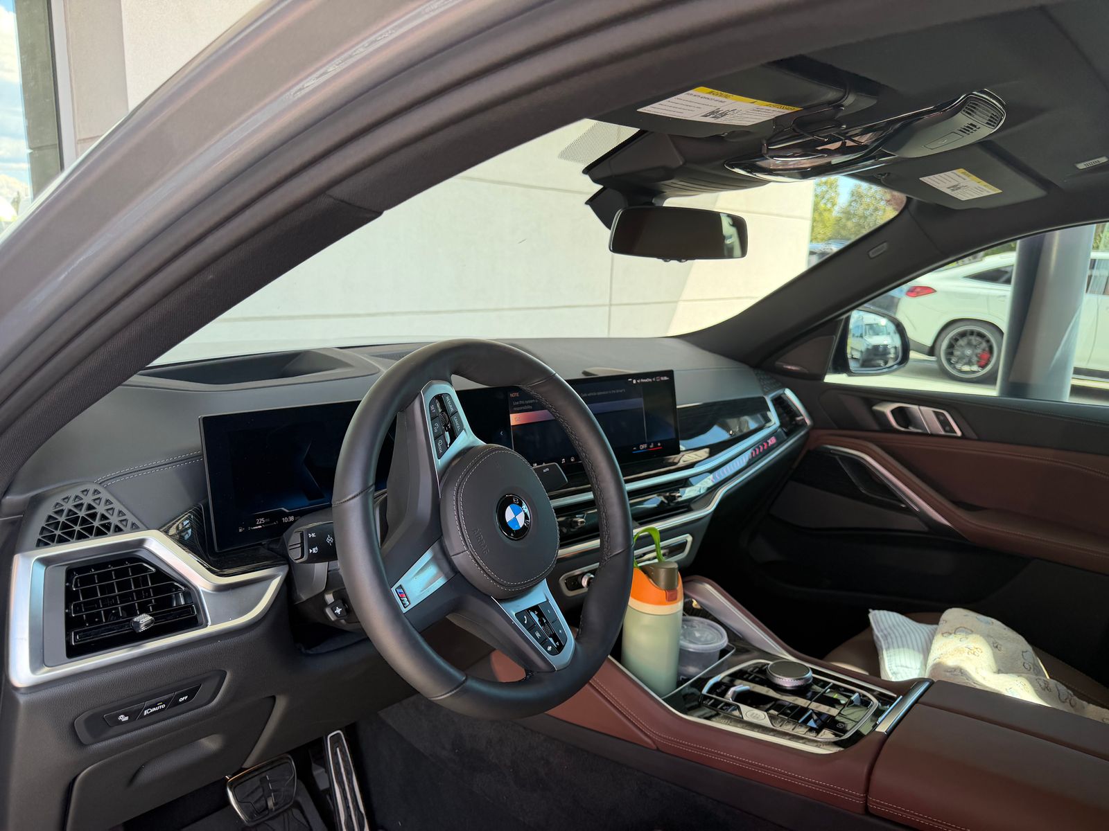 2027 BMW X6 xDrive40i — full photo 6 of 6