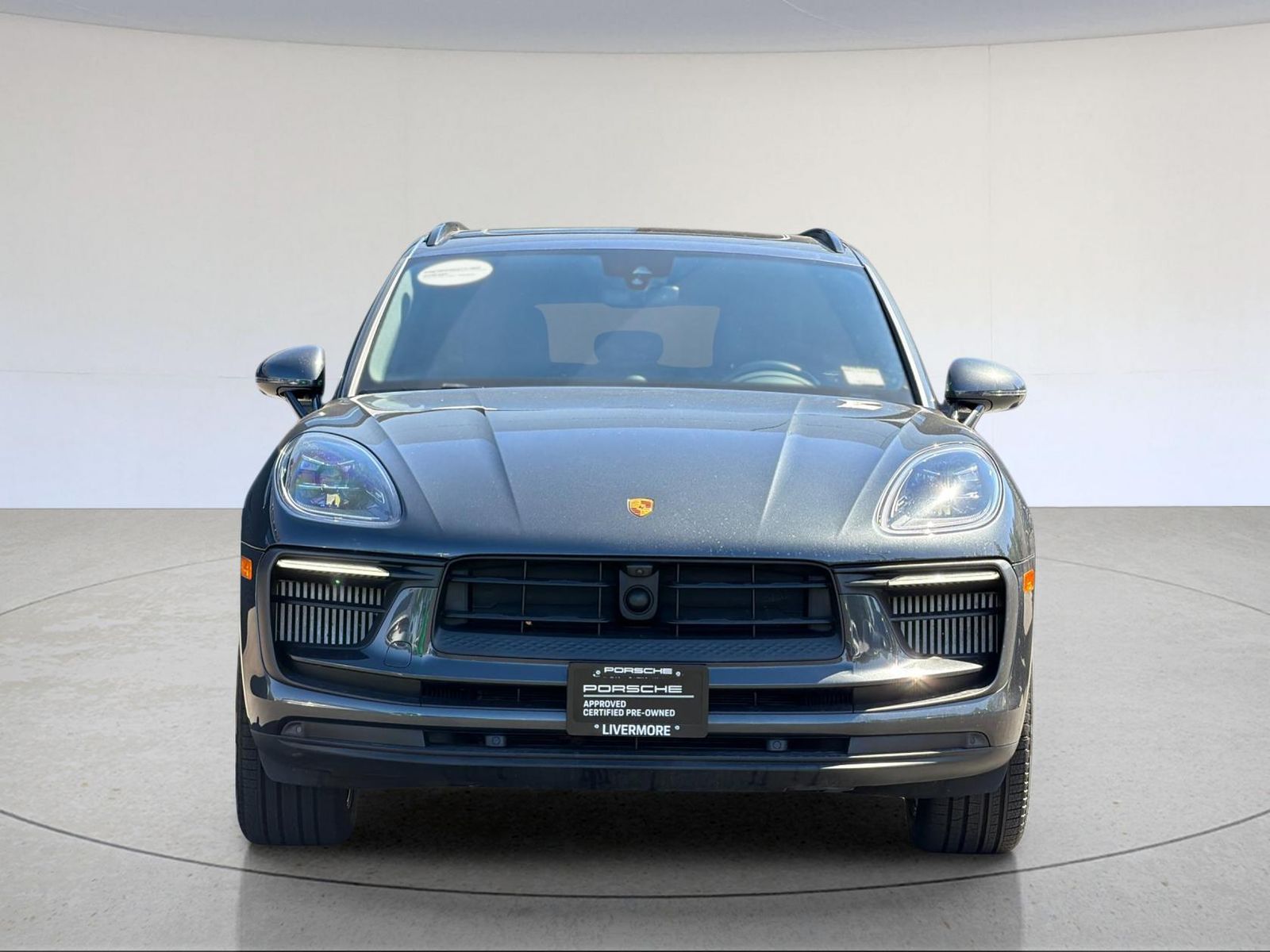 2024 Porsche Macan S — full photo 12 of 28
