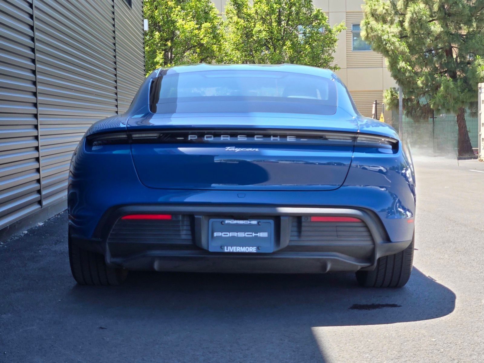 2023 Porsche Taycan Base — foto completa 6 de 27