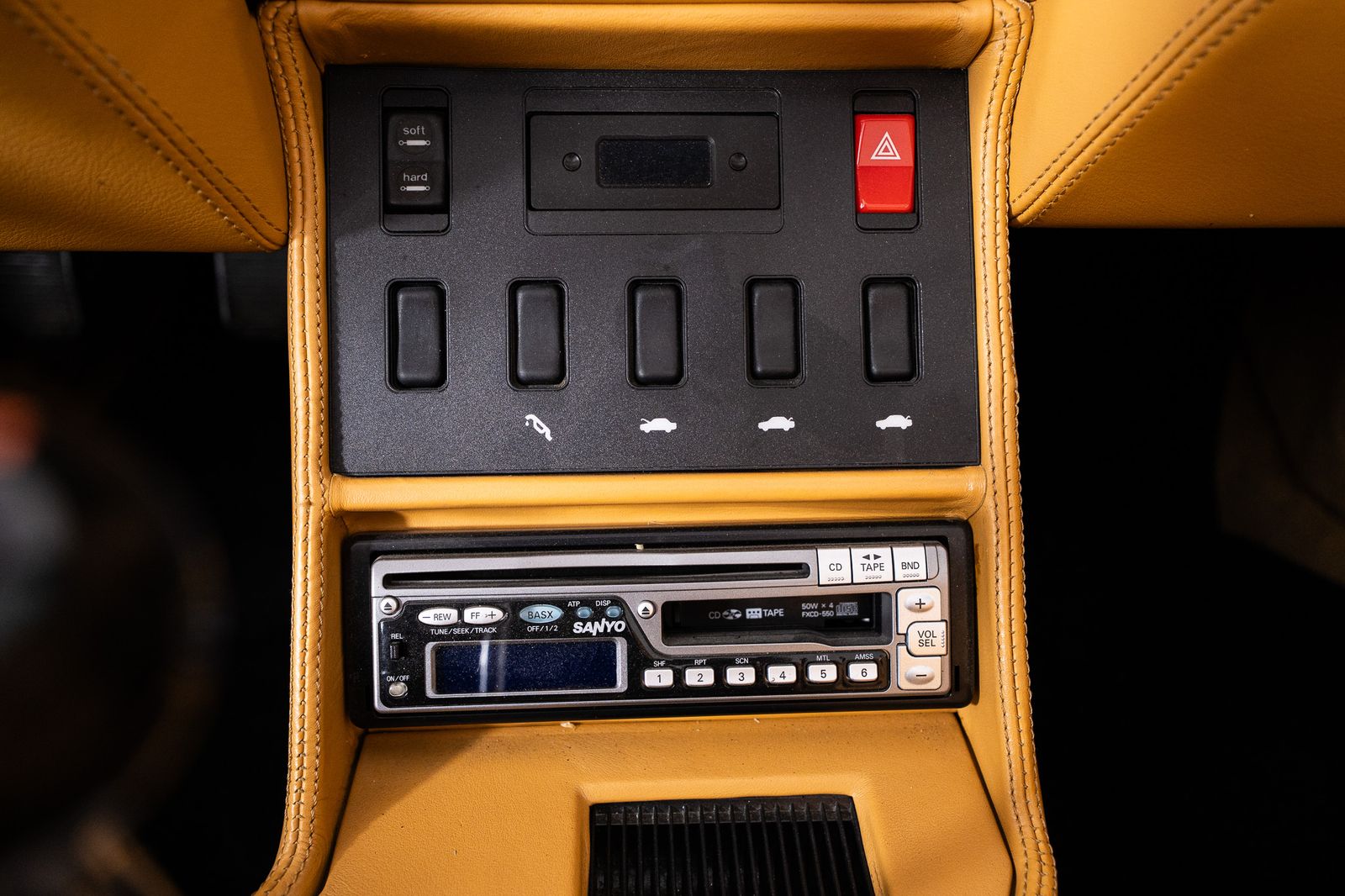 1992 Ferrari Mondial T — foto completa 26 de 38