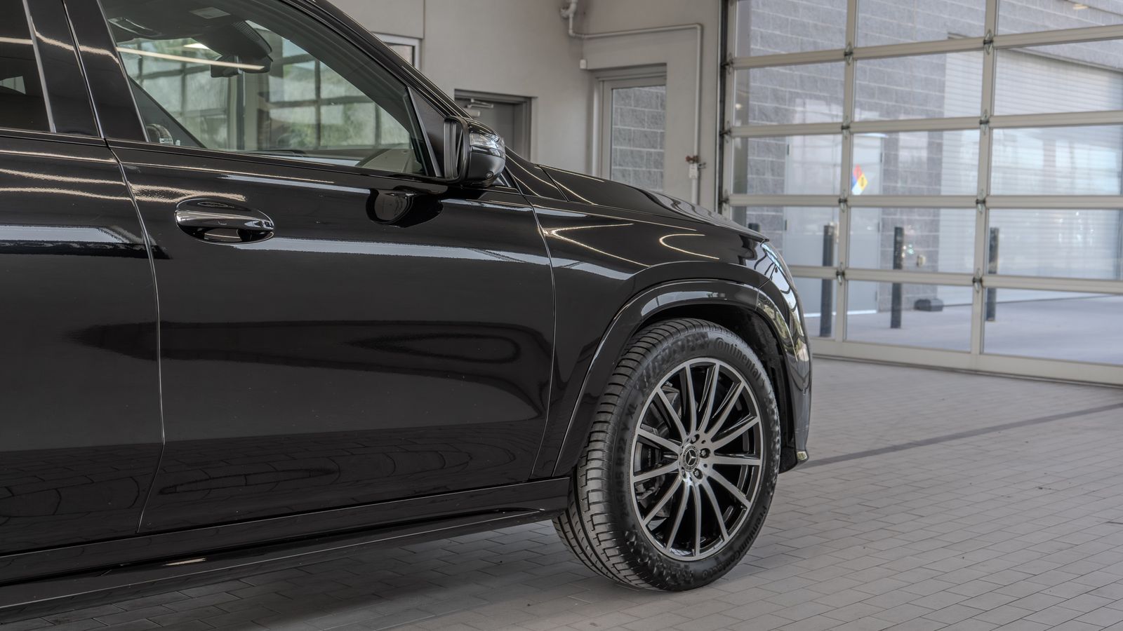 2025 Mercedes-Benz GLS GLS 450 — full photo 30 of 35