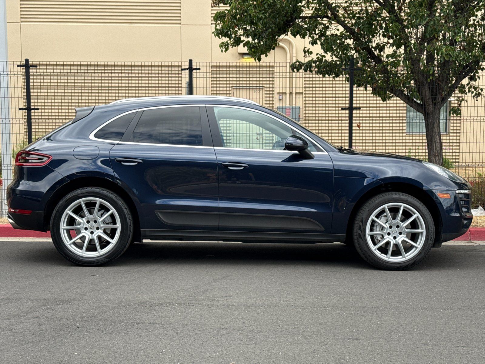 2017 Porsche Macan S — foto completa 7 de 29