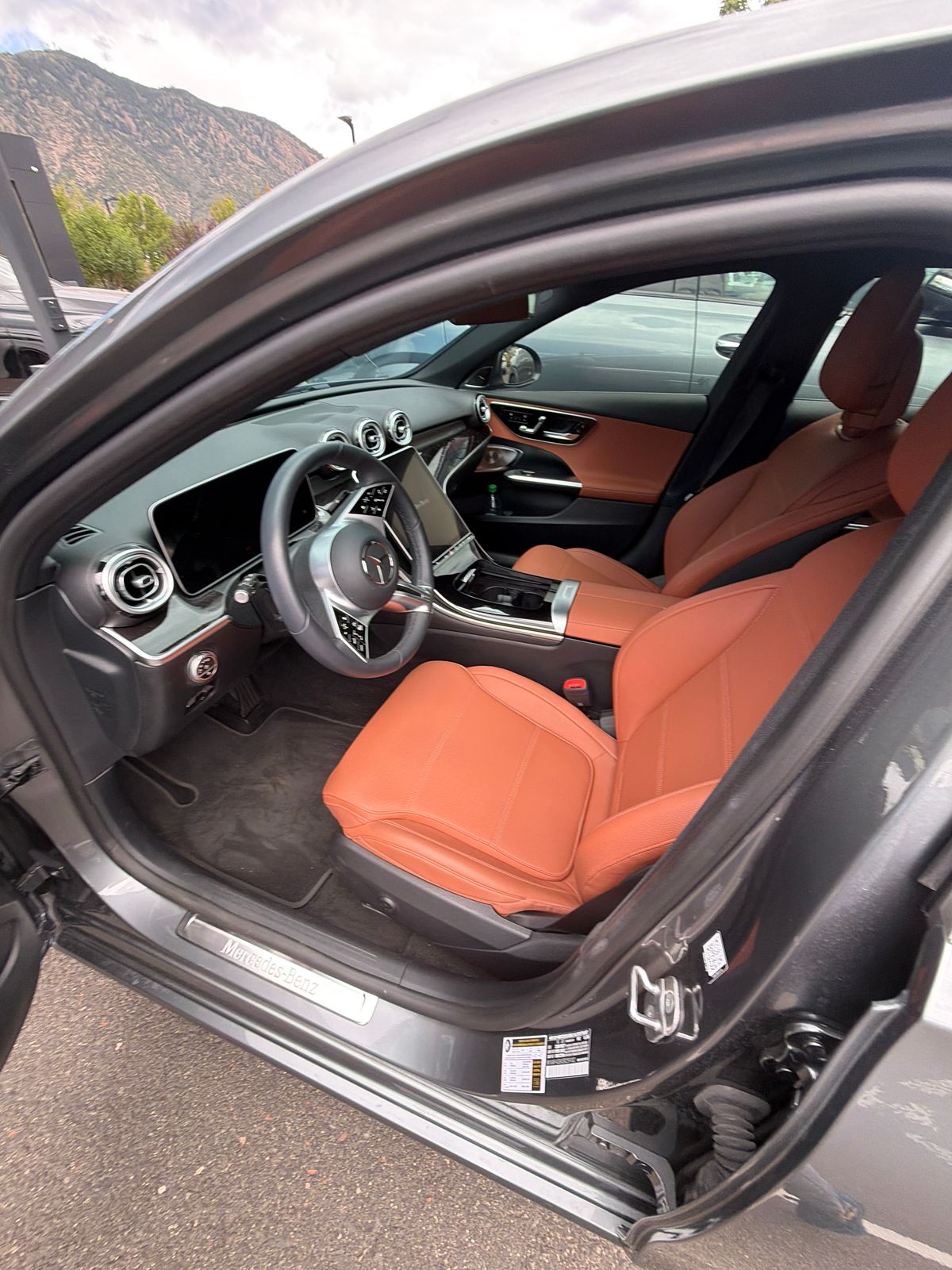 2025 Mercedes-Benz C-Class C 300 — foto completa 2 de 3