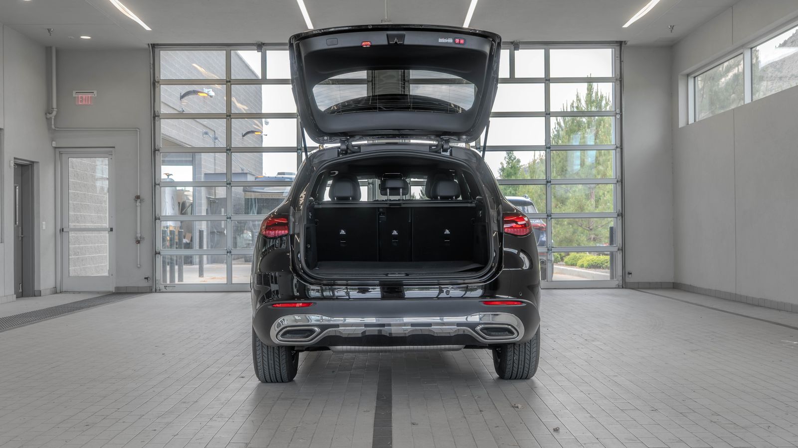 2026 Mercedes-Benz GLC GLC 300 — foto completa 16 de 35
