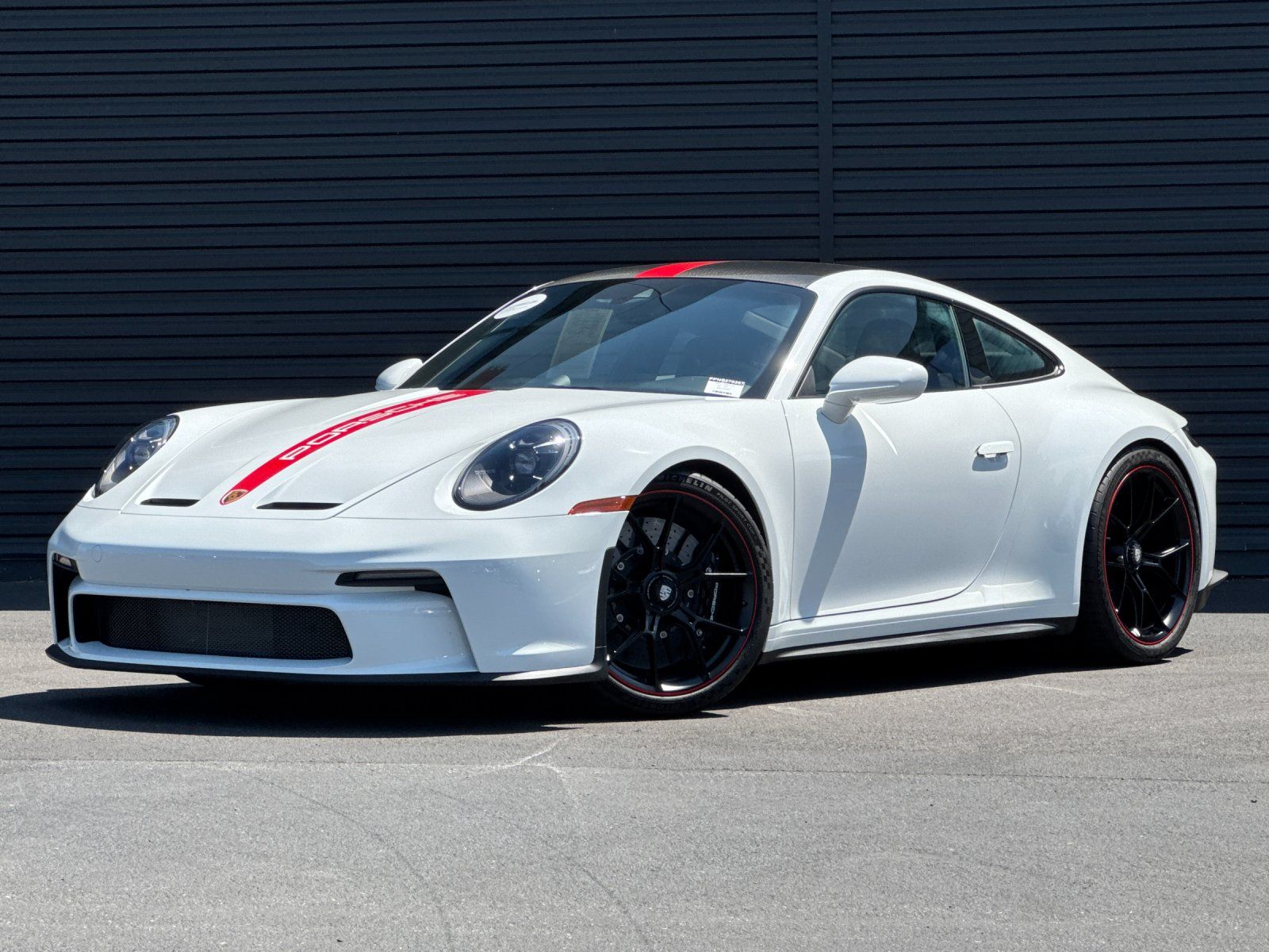 2022 Porsche 911 GT3 — full photo 1 of 28