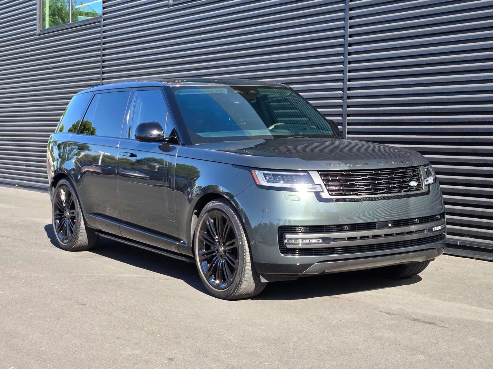 2024 Land Rover Range Rover Autobiography — foto completa 8 de 45