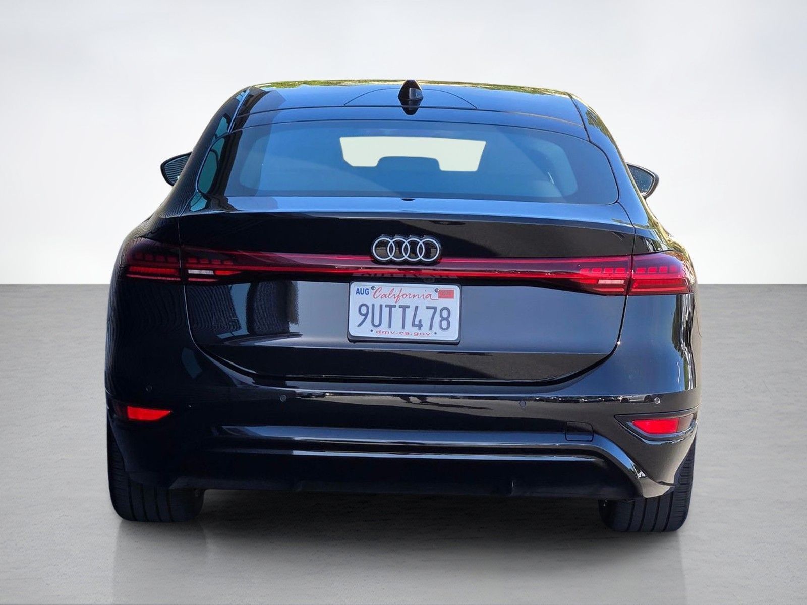 2025 Audi A6 Sportback e-tron Prestige — foto completa 5 de 45