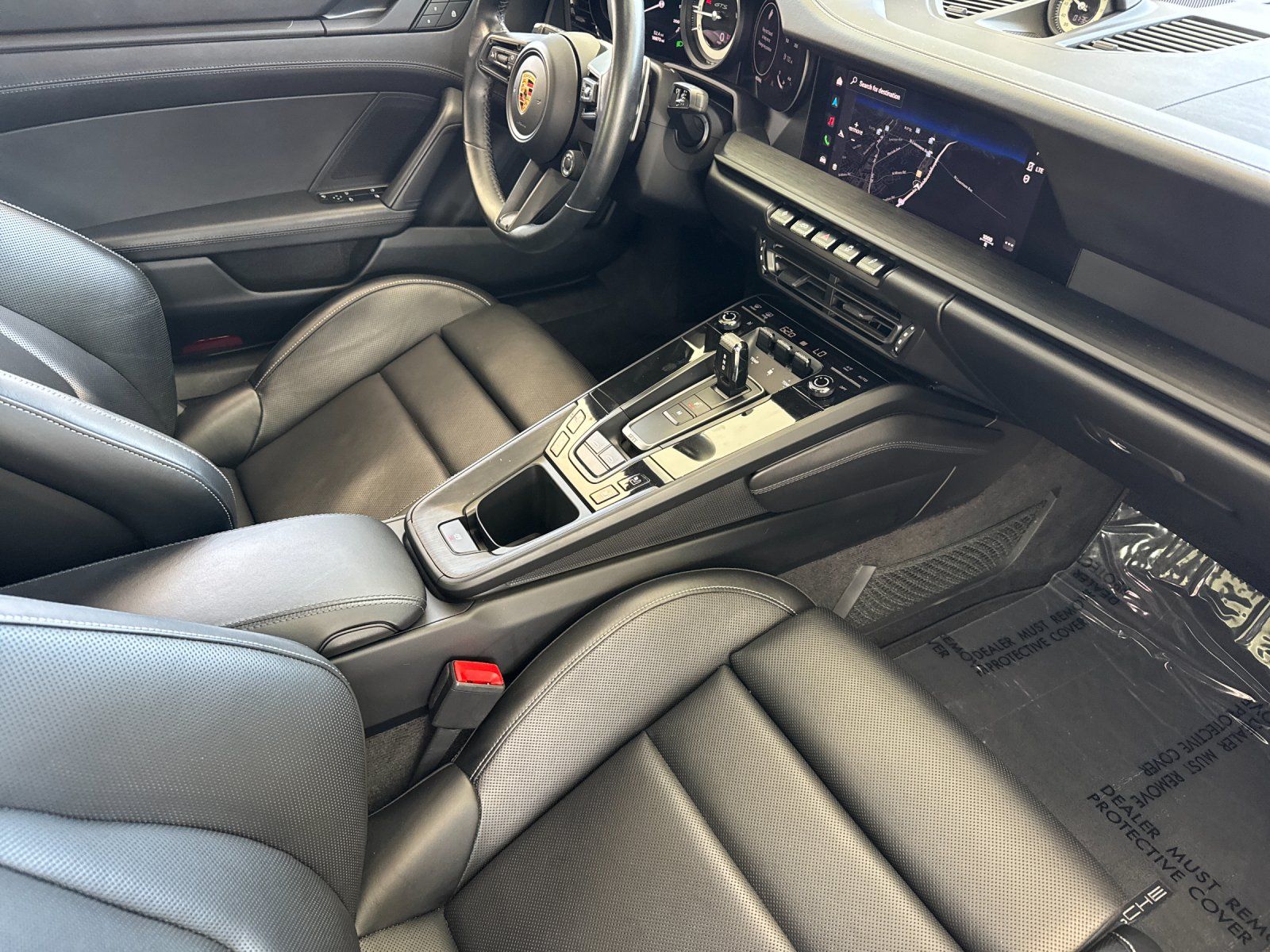 2023 Porsche 911 Targa 4 GTS — full photo 16 of 29