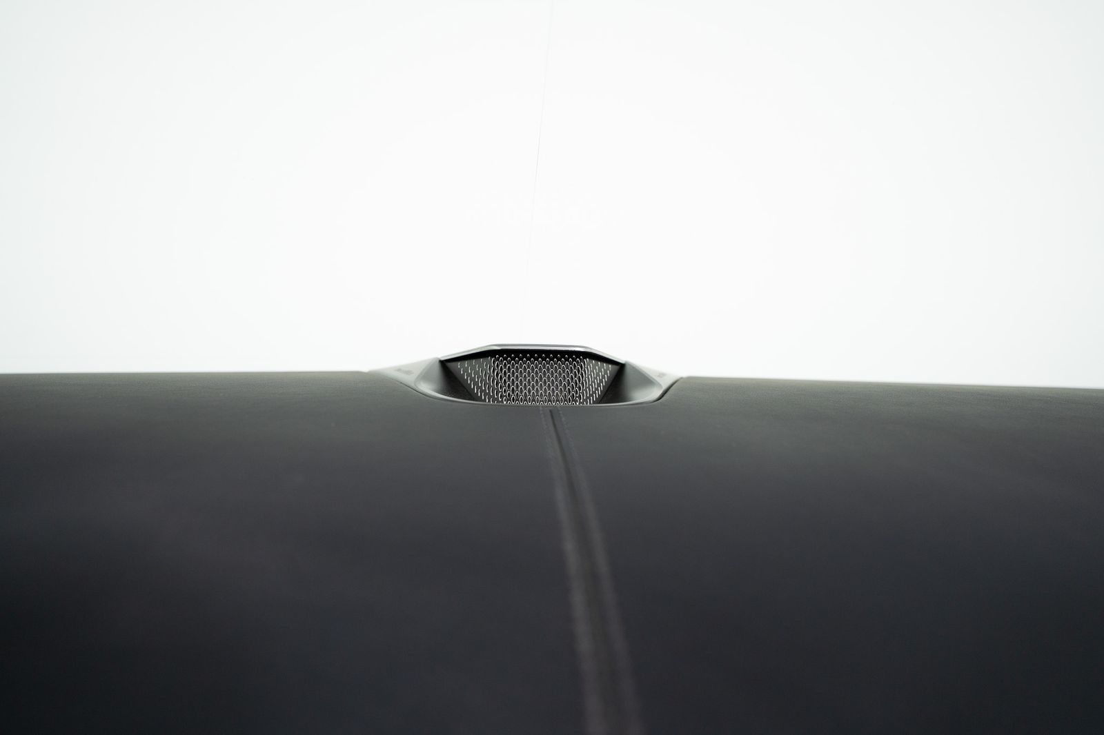 2024 Aston Martin DB12 Volante — full photo 15 of 55