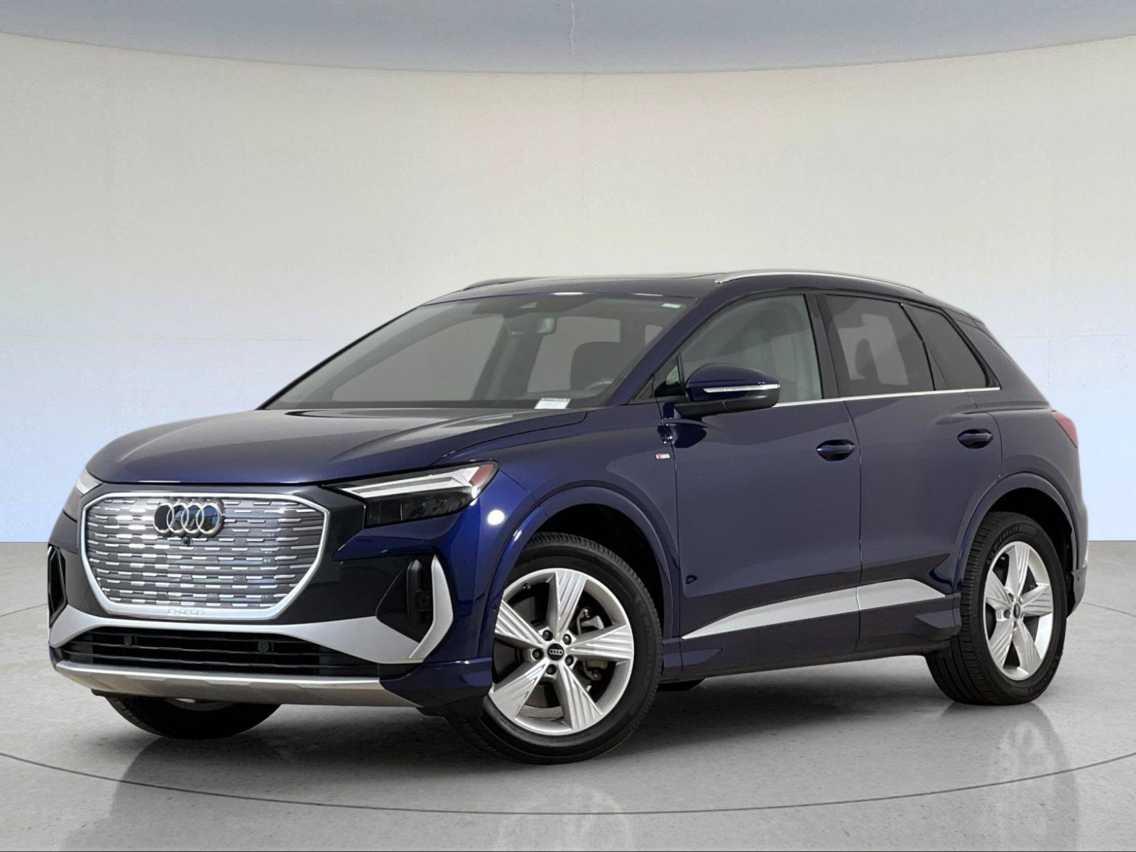 2023 Audi Q4 e-tron Premium Plus — foto 1 de 28