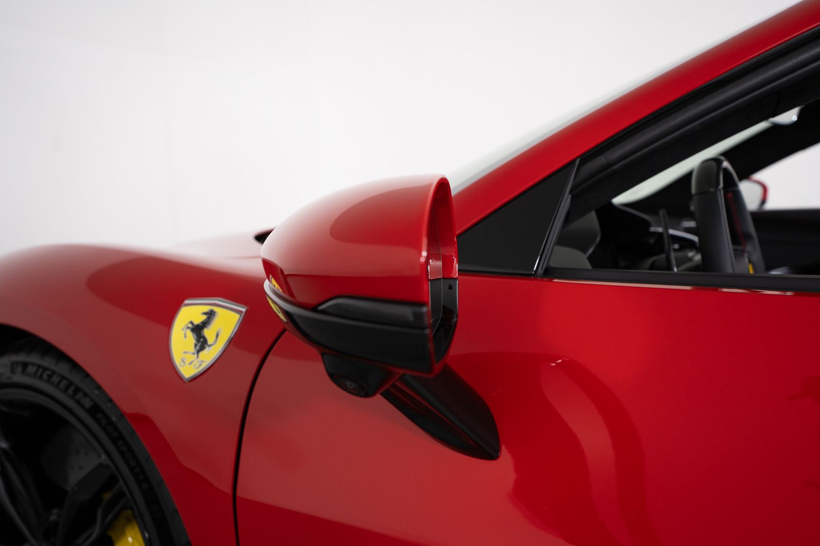 2025 Ferrari 296 GTS — full photo 11 of 43