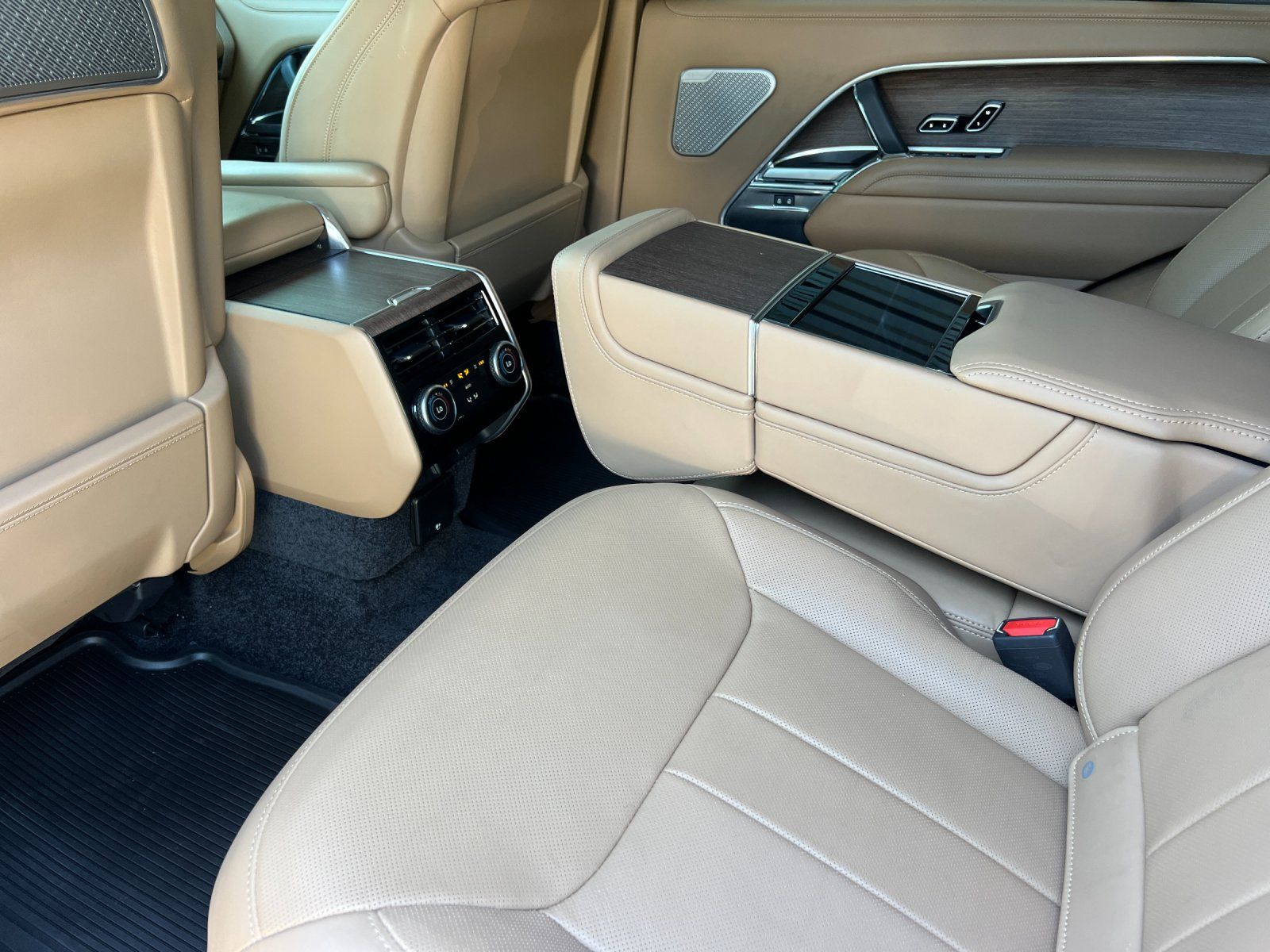 2025 Land Rover Range Rover Autobiography — foto completa 11 de 28