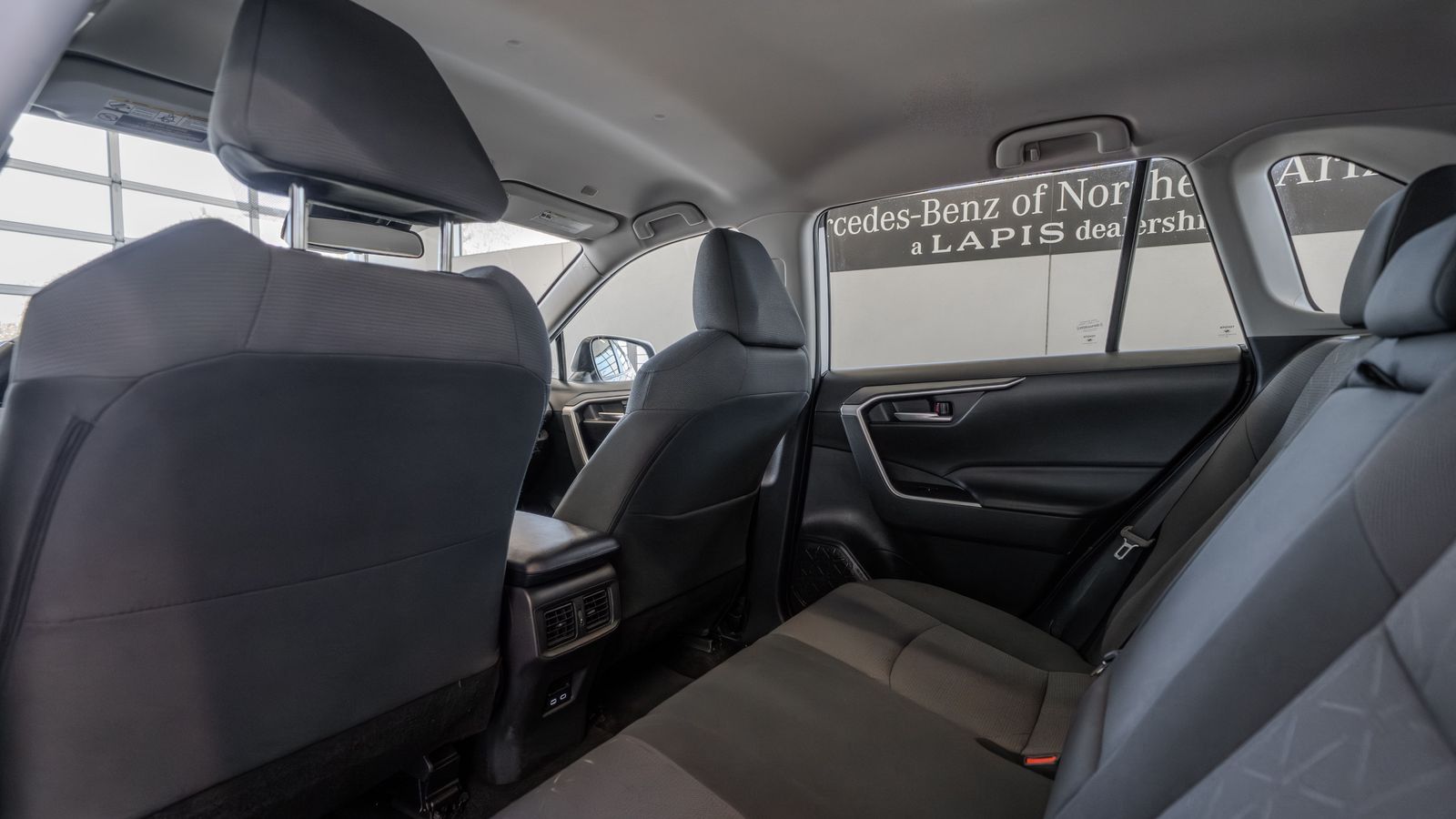2024 Toyota RAV4 XLE — full photo 26 of 34