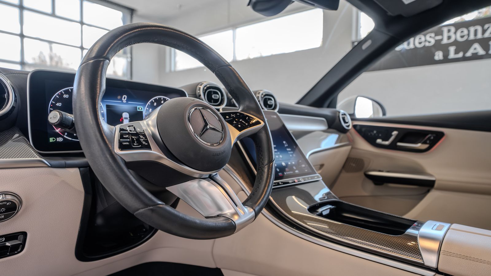 2024 Mercedes-Benz GLC GLC 300 — foto completa 7 de 33