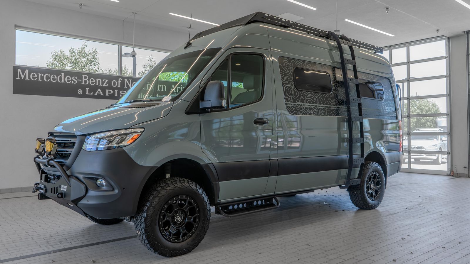 2023 Mercedes-Benz Sprinter 2500 Cargo 144 WB — full photo 3 of 34