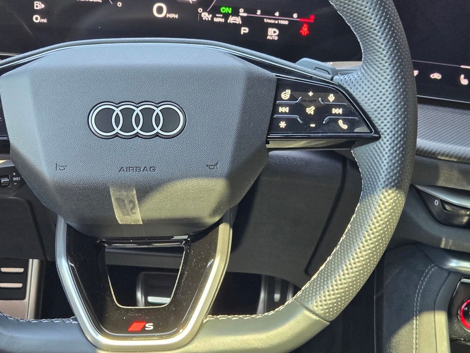 2025 Audi SQ5 3.0T Premium Plus — full photo 16 of 45
