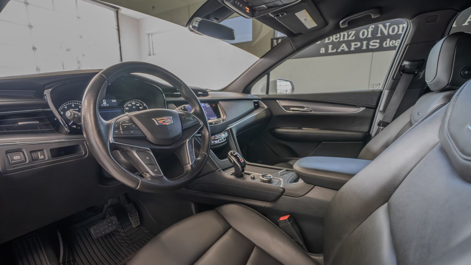2020 Cadillac XT5 Luxury — full photo 6 of 34