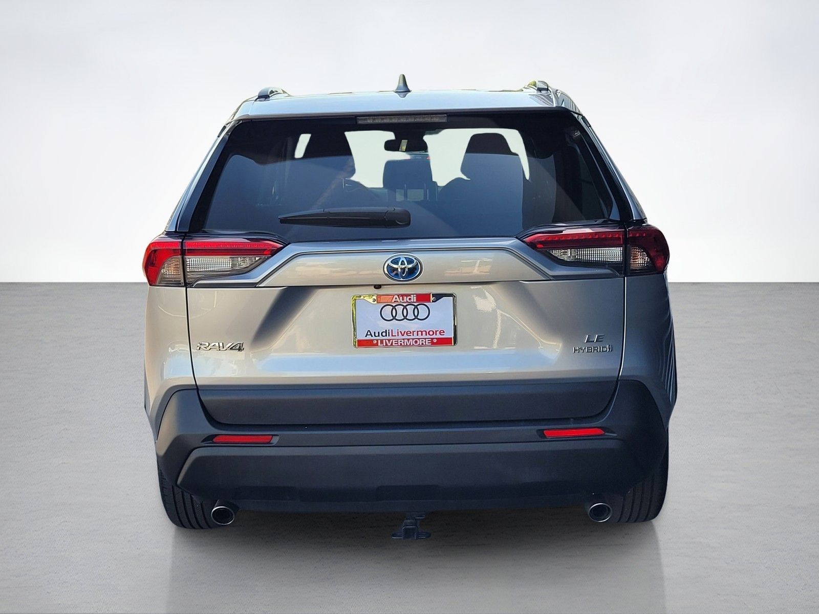2023 Toyota RAV4 Hybrid LE — foto completa 5 de 45