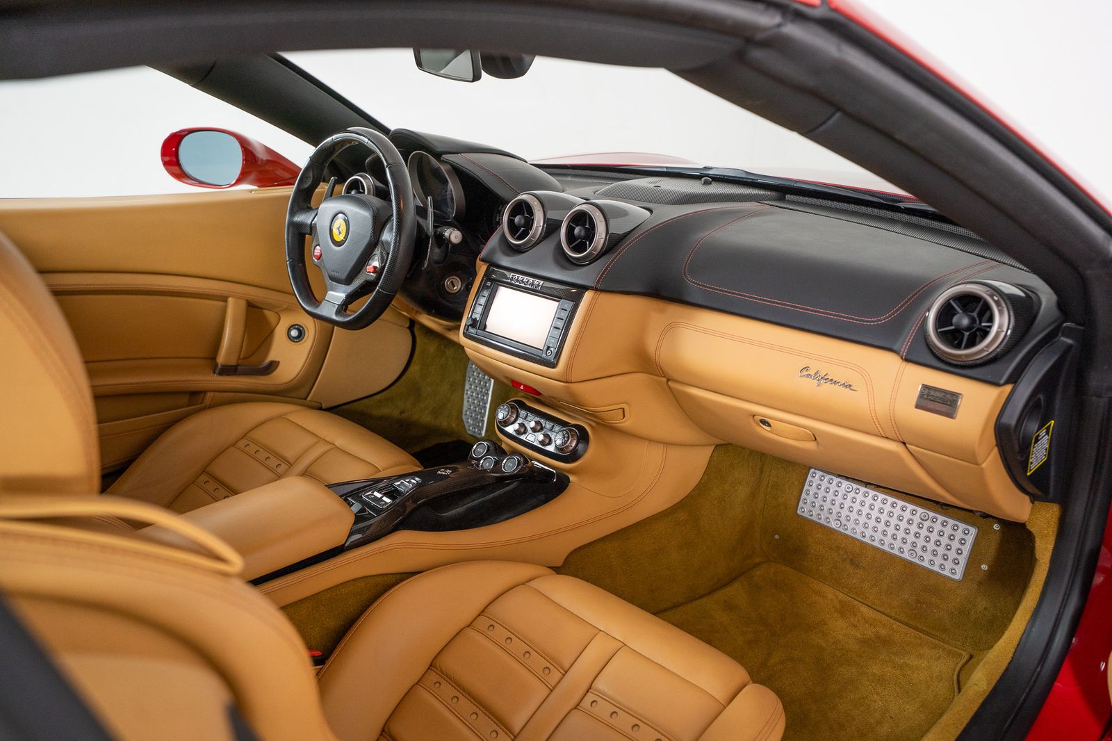 2012 Ferrari California — foto completa 27 de 38