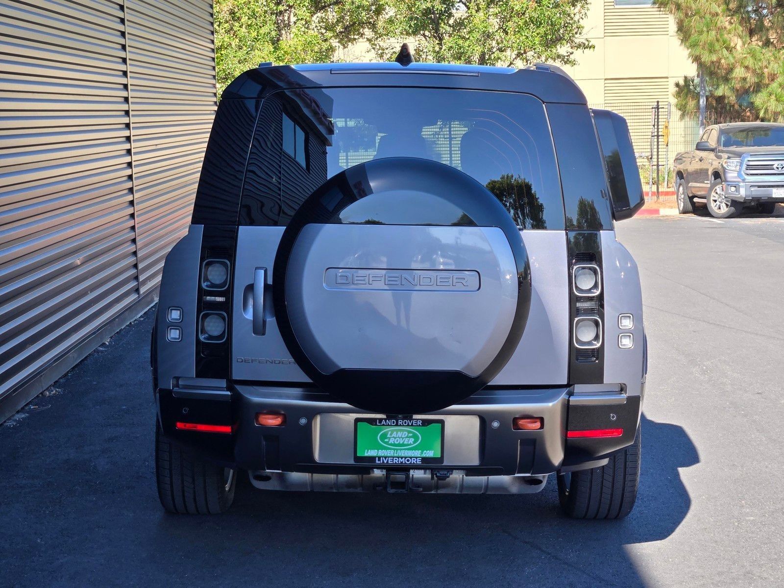 2024 Land Rover Defender 130 X — full photo 5 of 45