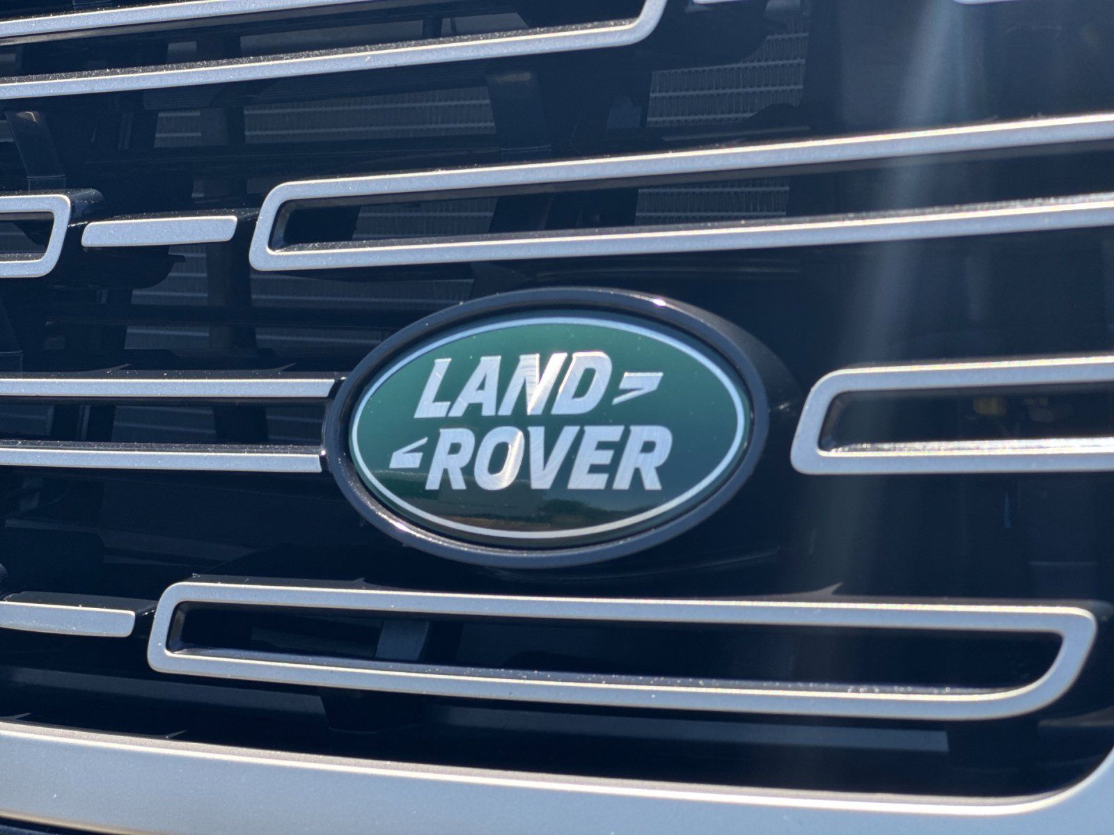 2025 Land Rover Range Rover SE — foto completa 26 de 29