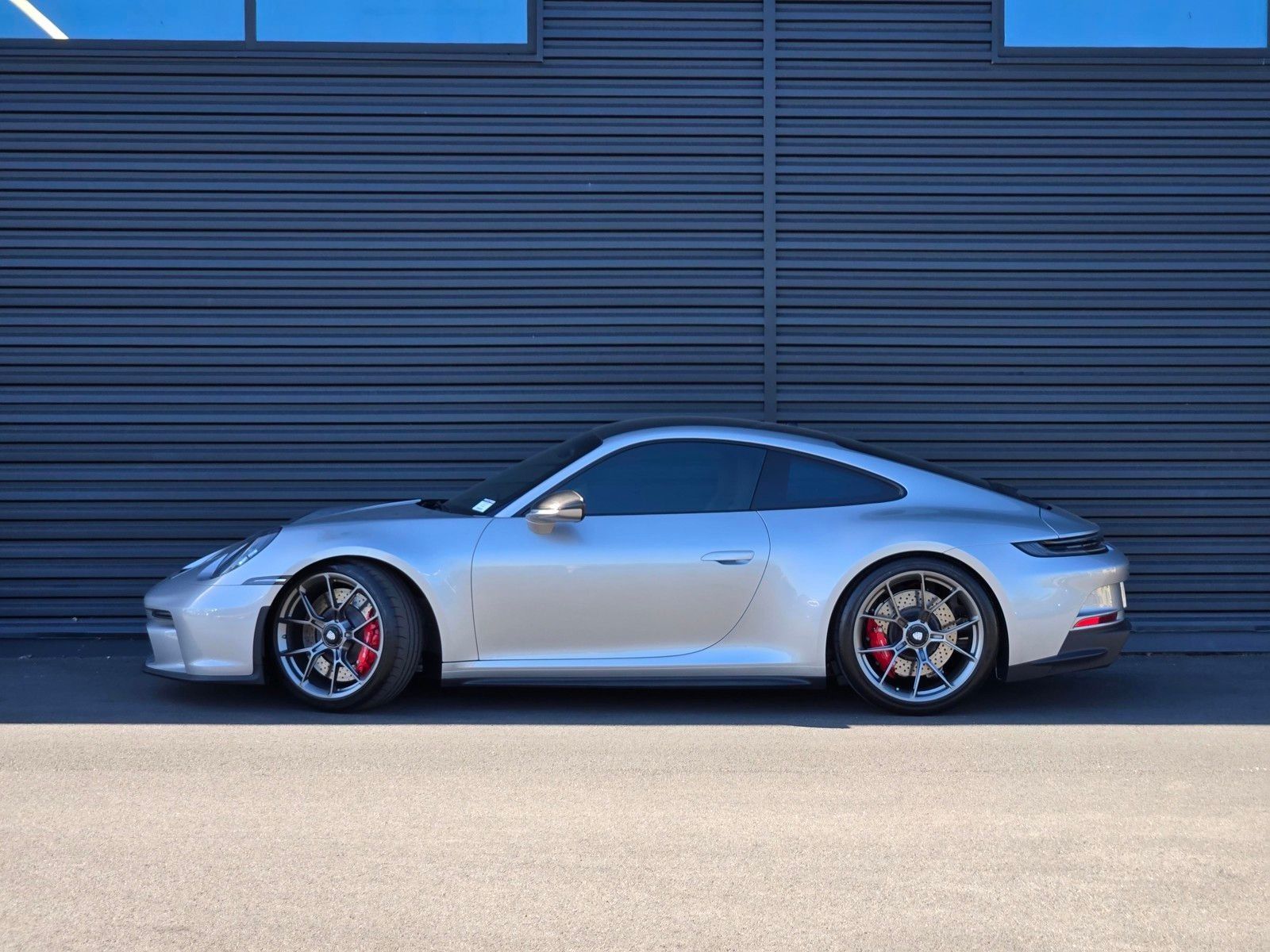 2023 Porsche 911 GT3 — full photo 2 of 27