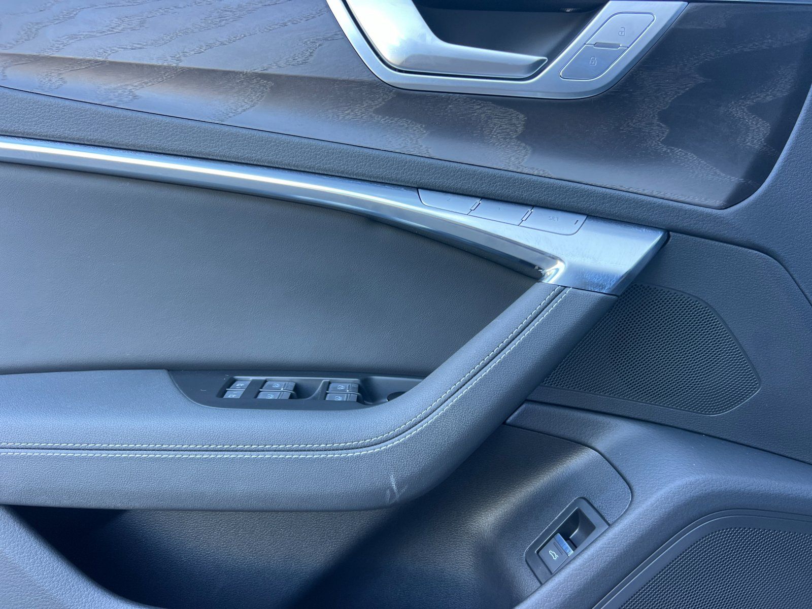2023 Audi A6 55 Premium Plus — full photo 11 of 28