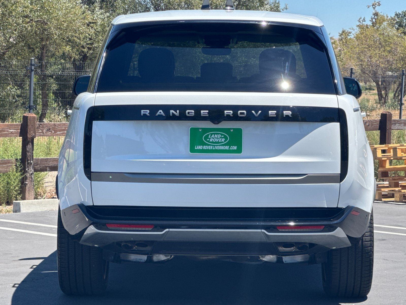 2025 Land Rover Range Rover SE — full photo 5 of 30