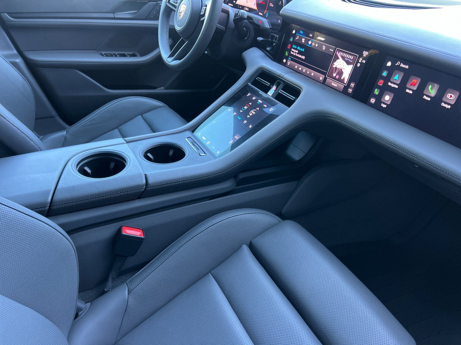 2024 Porsche Taycan 4S — foto completa 16 de 29